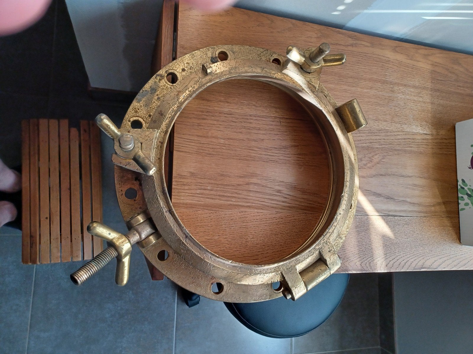 hublot, Enlèvement