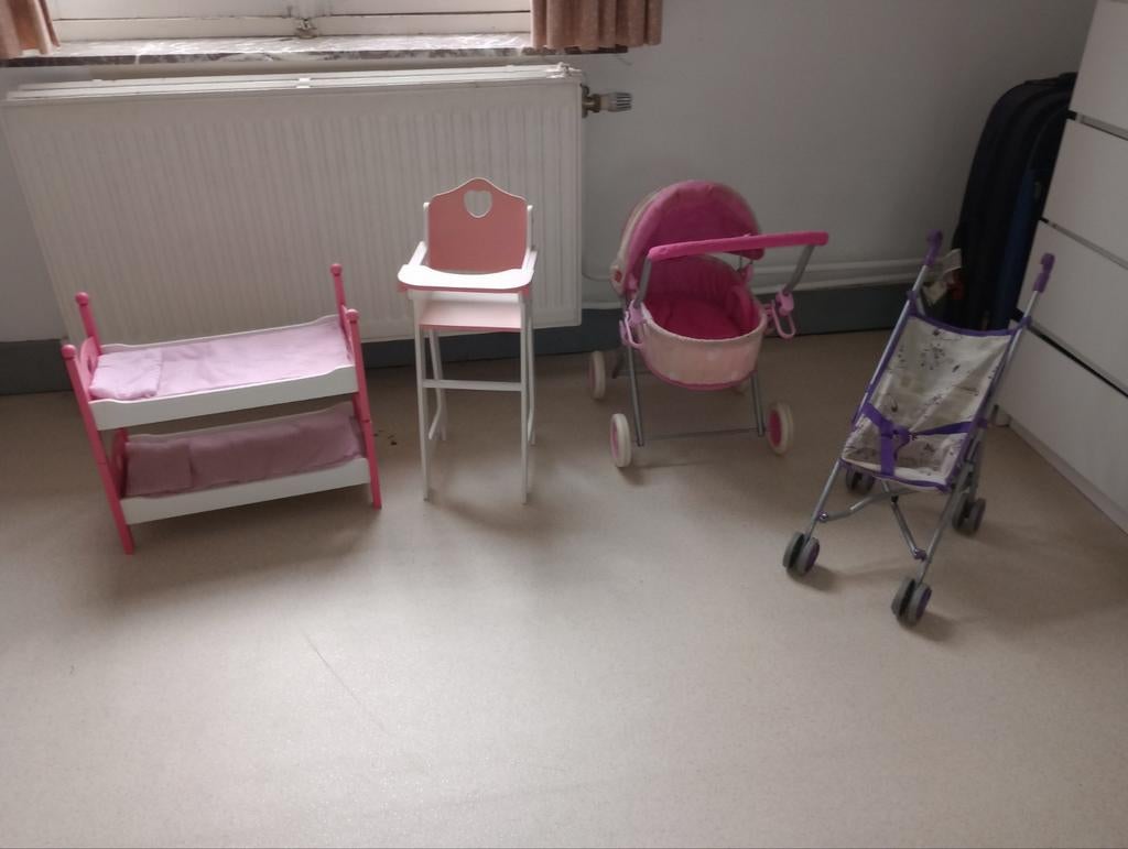 Accessoires pour poupées, Enlèvement