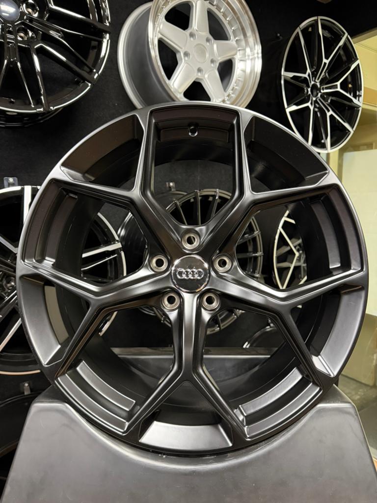 19 inch velgen voor Audi RS look 5x112 A3 A4 A6 Q2 S3 Q3 RS3
