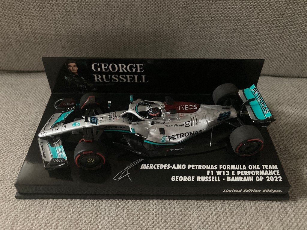 George Russell 1:43 Bahrain GP 2022 Mercedes W13 F1, Ophalen of Verzenden, Nieuw, Formule 1