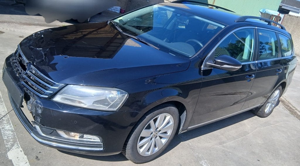 VW / PASSAT / 1.6 TDI / 105 CH / A.C, Euro 5, Boîte manuelle, 5 portes, Diesel