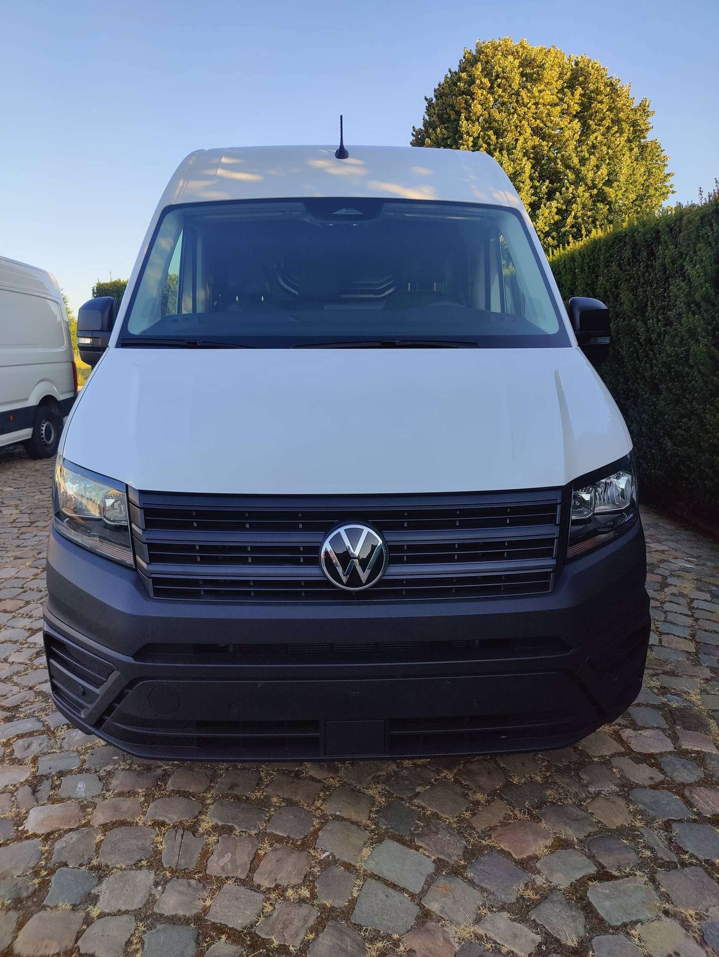 Volkswagen Crafter Crafter 2.0 CR TDi L3H3 (bj 2025), Auto's, Voorwielaandrijving, Gebruikt, Zwart, 4 cilinders