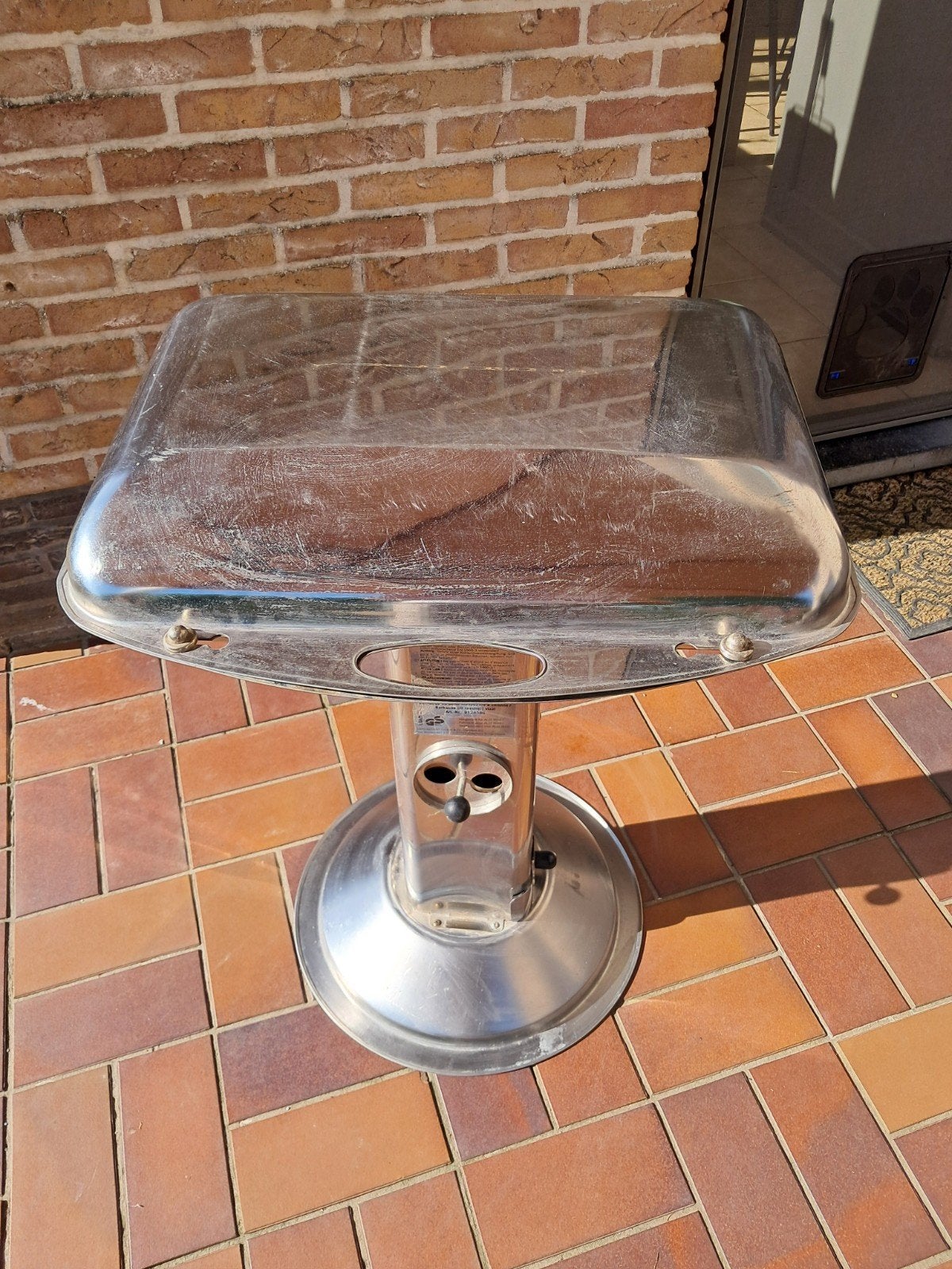 Inox zuilbarbecue op houtskool, Ophalen, Gebruikt