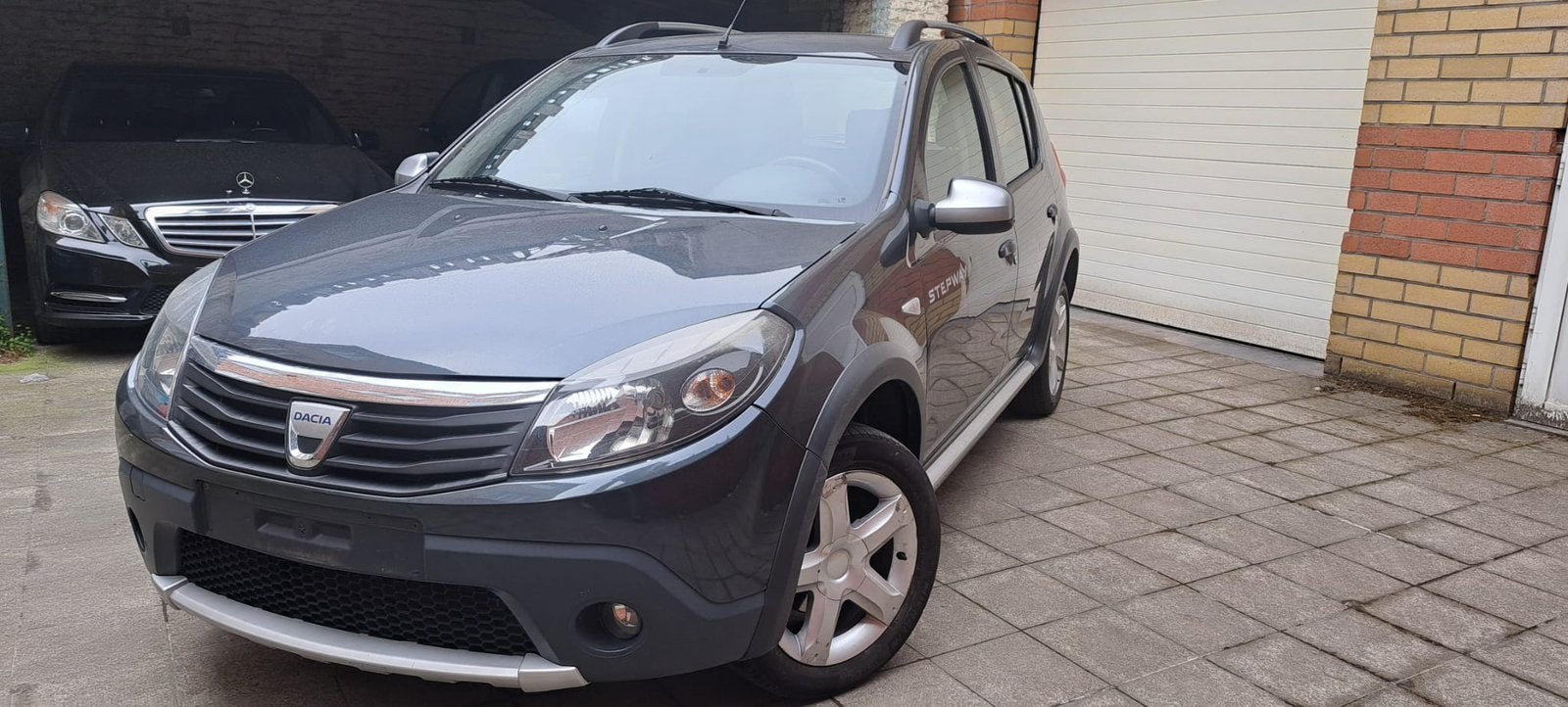 Dacia Sandero Stepway 1.6i Essence Euro4 10/2010 Clim Jante, Auto's, Dacia, Voorwielaandrijving, Stof, 4 cilinders, 180 g/km