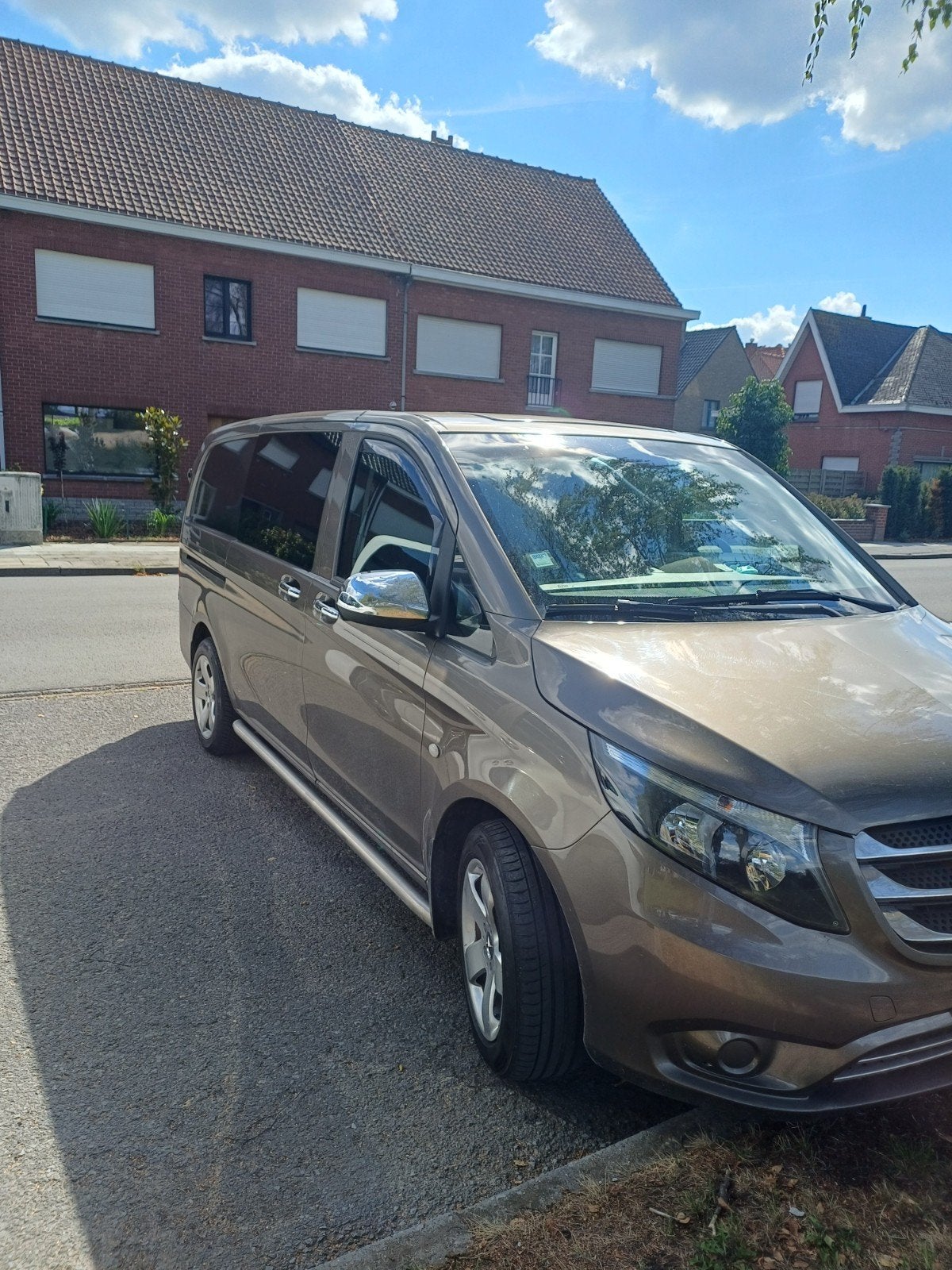 Mercedes Vito 114euro 6c lichte vracht 5pl 2017jaar 200000km, Automaat, 4 cilinders, Bruin, 20 cc