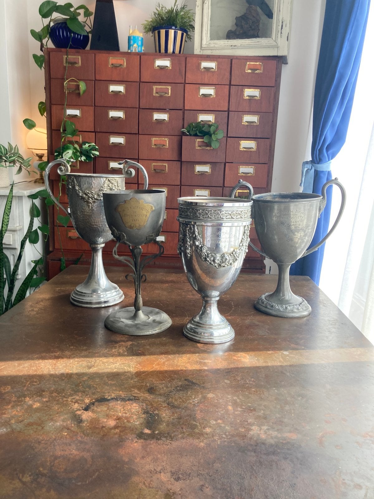 Verzameling grote antieke troffee bekers prijsbekers, Ophalen of Verzenden