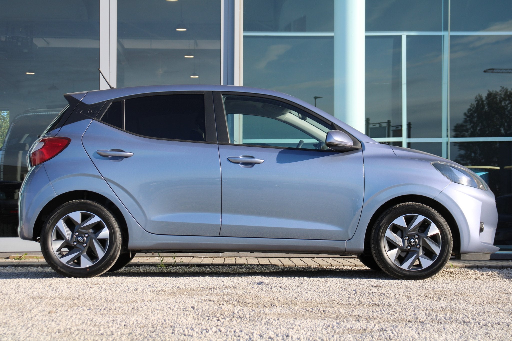 Hyundai i10 1.0 Techno M5 *GARANTIE TOT 2030*CAM*APPLE/ANDRO, Auto's, Voorwielaandrijving, 116 g/km, Stof, Gebruikt