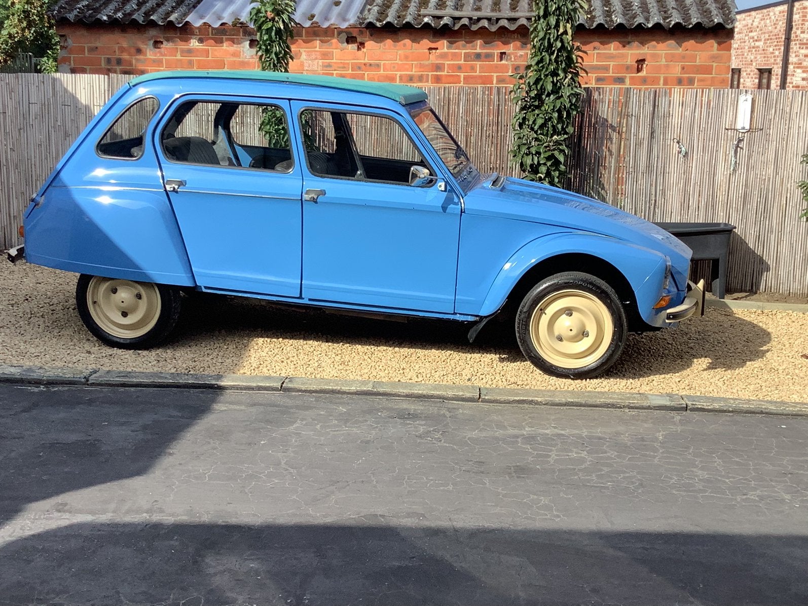 Oldtimer Citroen dyane met 600 motor  is rijklaar, Auto's, Particulier, Te koop