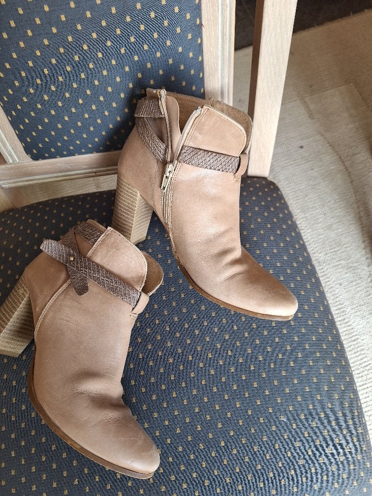 chaussures pour femmes, Vêtements | Femmes, Beige, Chaussures à haut talons, Enlèvement, Hampton Bays