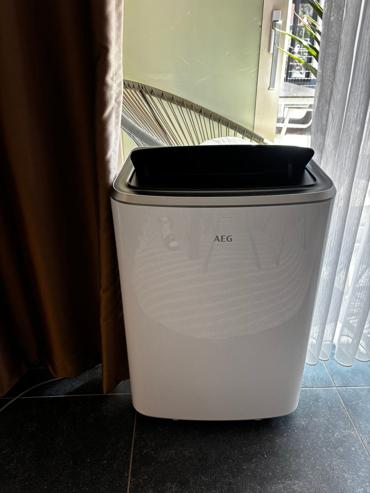 Climatiseur mobile AEG 12 000 btu, Electroménager, Enlèvement, Comme neuf, Climatiseur mobile