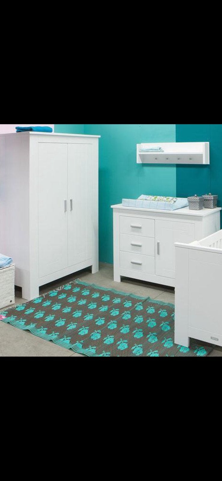Kledingkast, commode + plankje voor boven de commode, Ophalen, Zo goed als nieuw