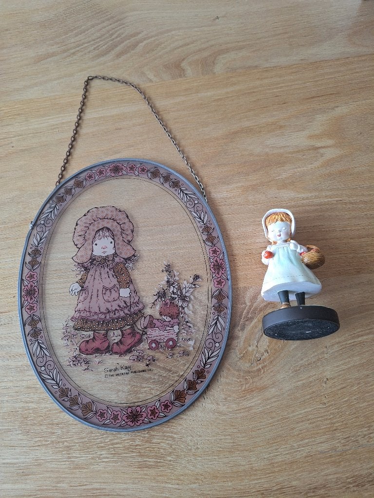 Sarah Kay glazen raamhanger + beeldje, Verzamelen, Ophalen, Gebruikt