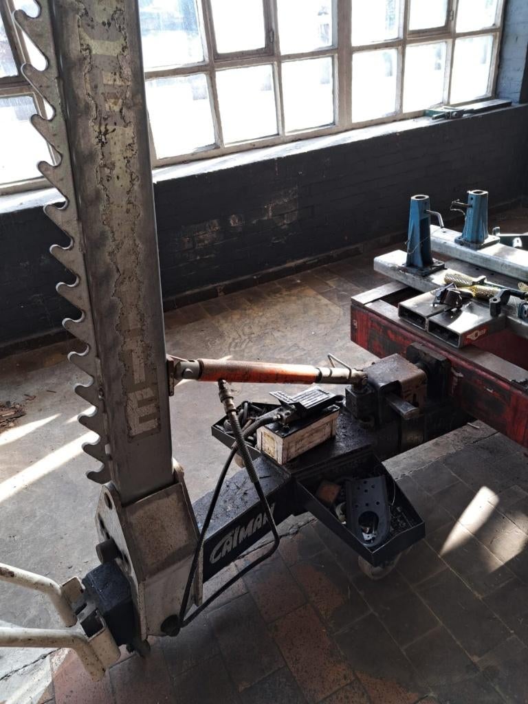 Celette richtbank M8S + hydraulische trekarm, Enlèvement