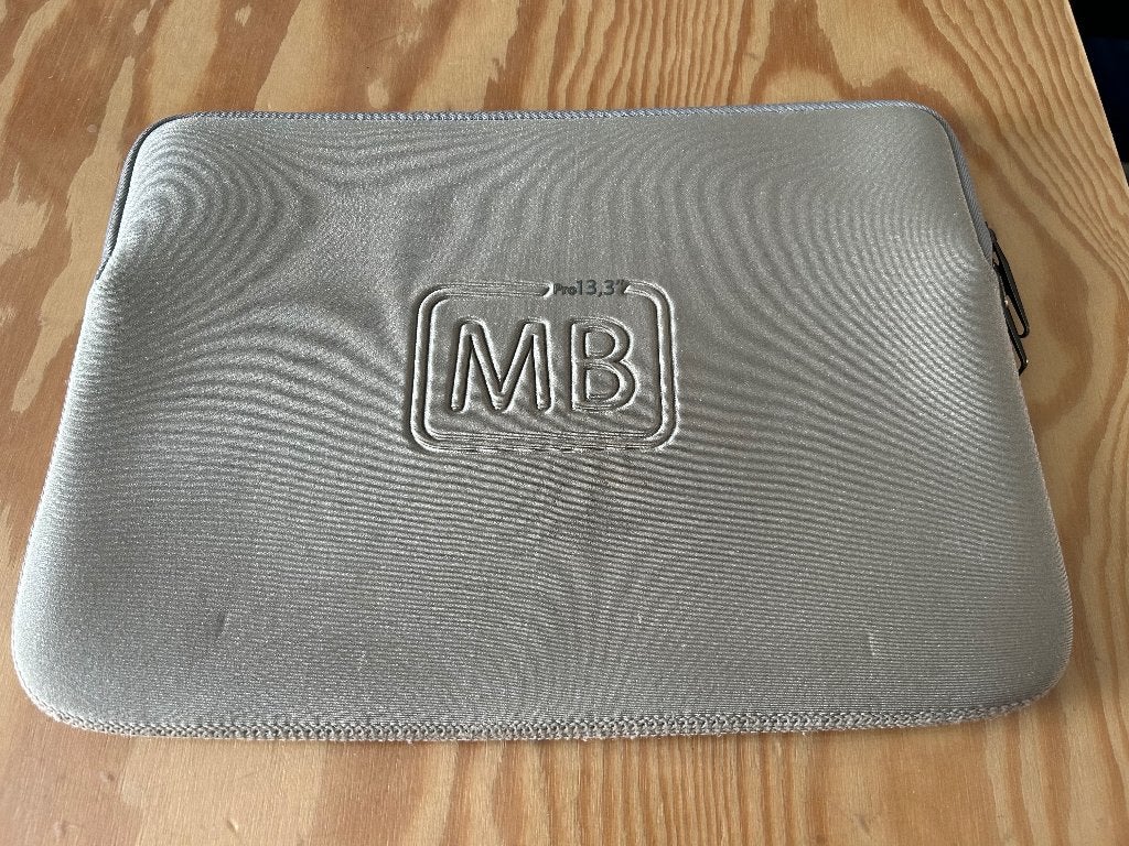 MacBook 13 inch beschermhoes / sleeve, Computers en Software, Laptoptassen, Ophalen of Verzenden, 13 inch, Gebruikt