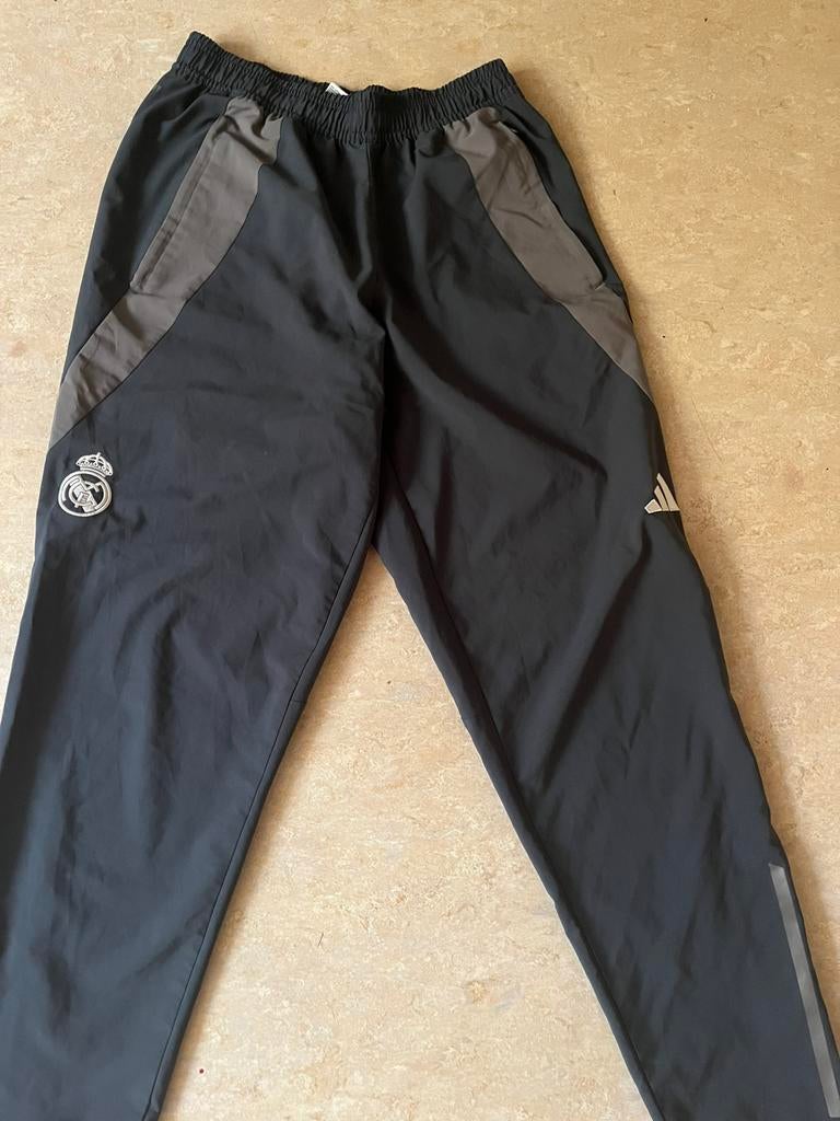 Bas d’entrainement du Real Madrid 2024-2025, Kleding | Heren, Sportkleding, Ophalen, Zo goed als nieuw, Maat 46 (S) of kleiner