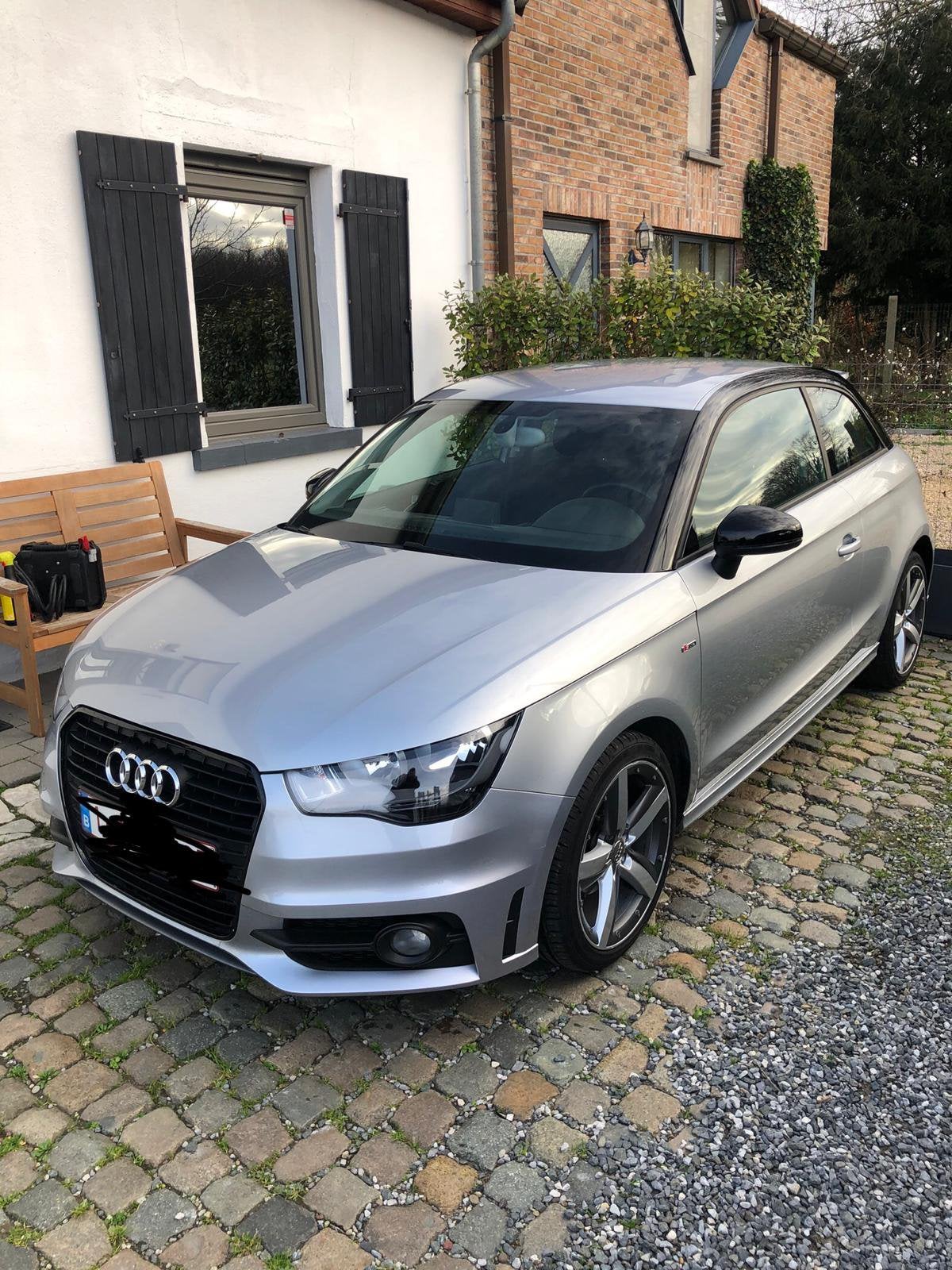 Audi A1 S line, Autos, Argent ou Gris, Achat, A1, Air conditionné