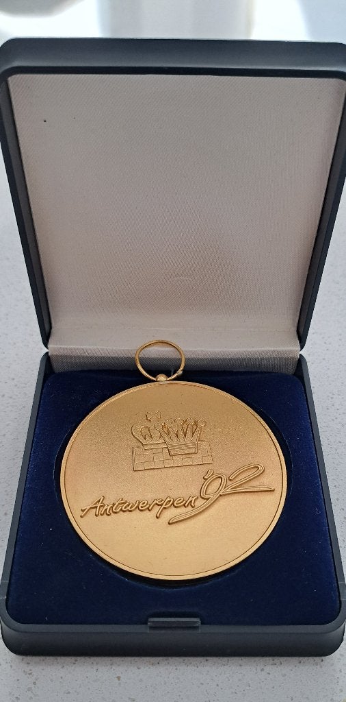Herdenkingsmedaille World University Chess Championship, Postzegels en Munten, Penningen en Medailles, Ophalen of Verzenden, Overige materialen
