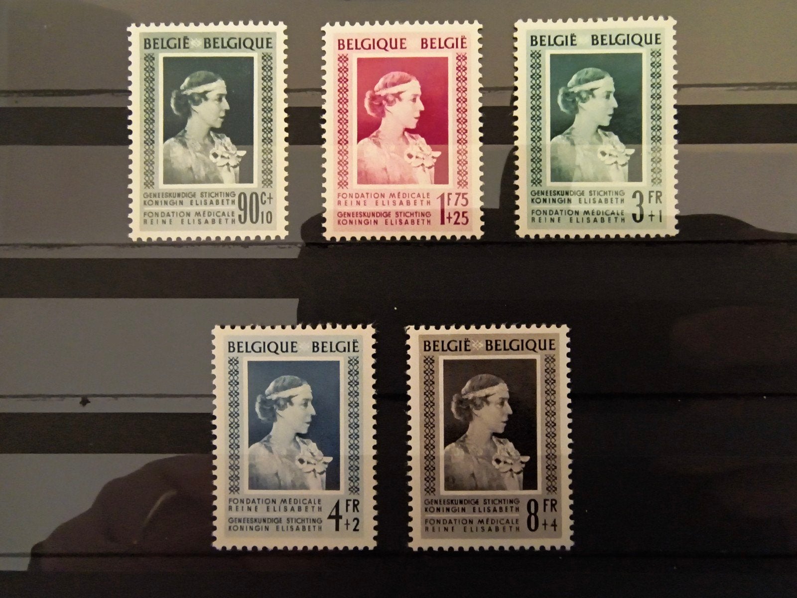 Belgische Postzegels 863/867, Postzegels en Munten, Postzegels | Nederlands-Indië en Nieuw-Guinea, Verzenden