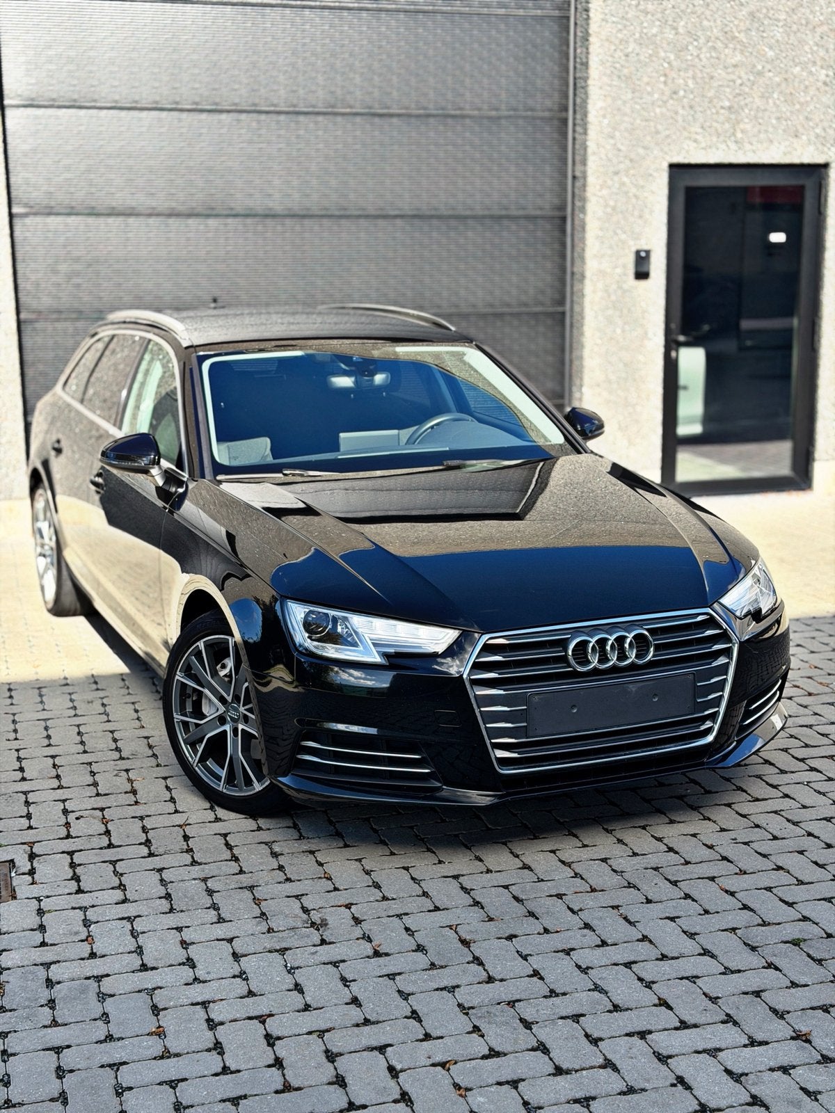 Audi A4 Avant Automaat/2.0TDI/190pk/S-tronic/1J Garantie, Auto's, A4, Zwart, Bedrijf, Te koop