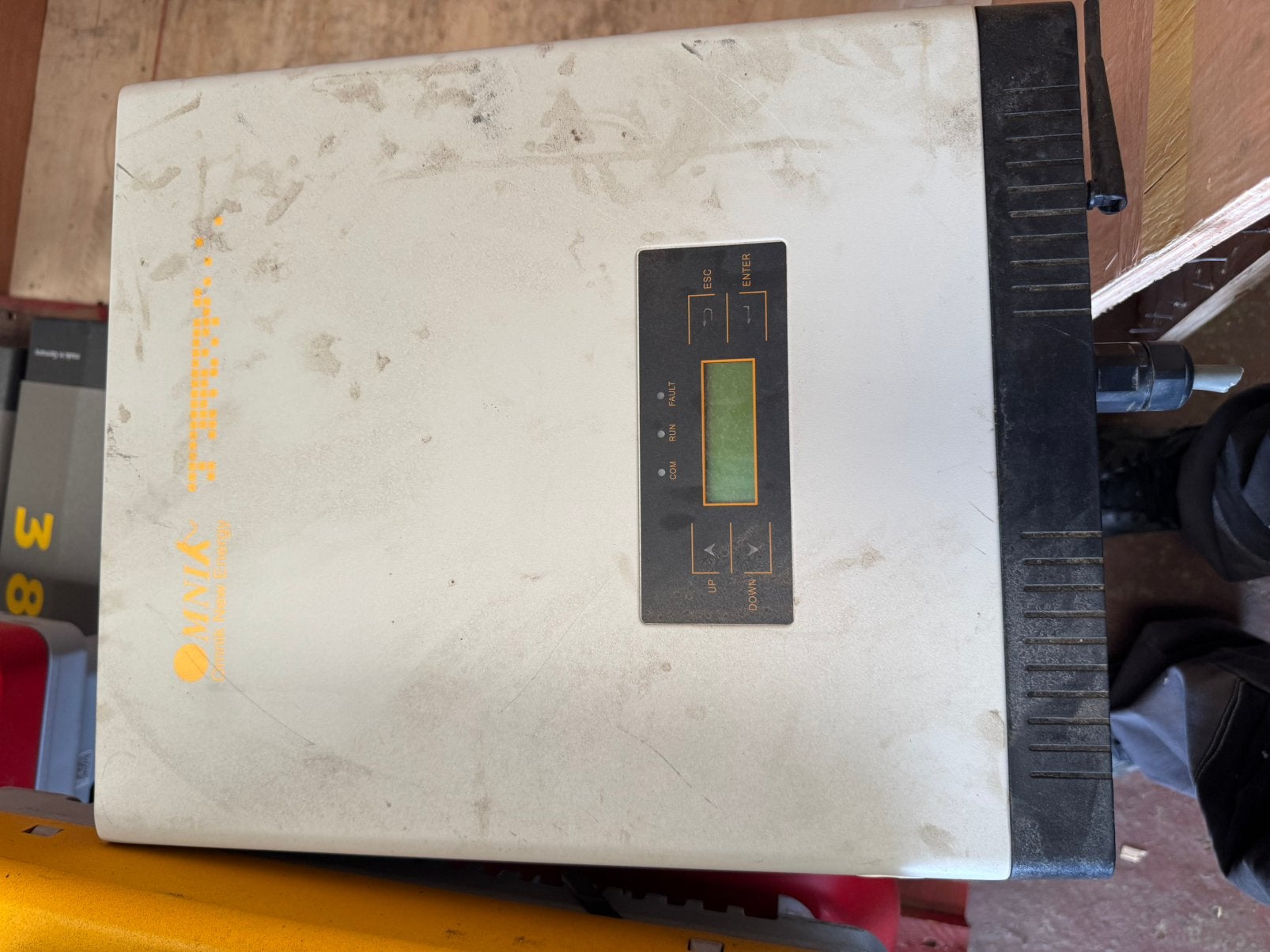MNIY Omvormer zonnepanelen, Enlèvement, Utilisé
