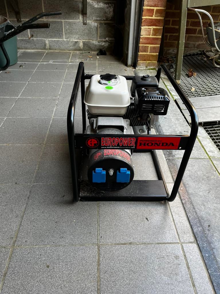 Stroomgenerator, Doe-het-zelf en Bouw, Aggregaten, Ophalen, Zo goed als nieuw