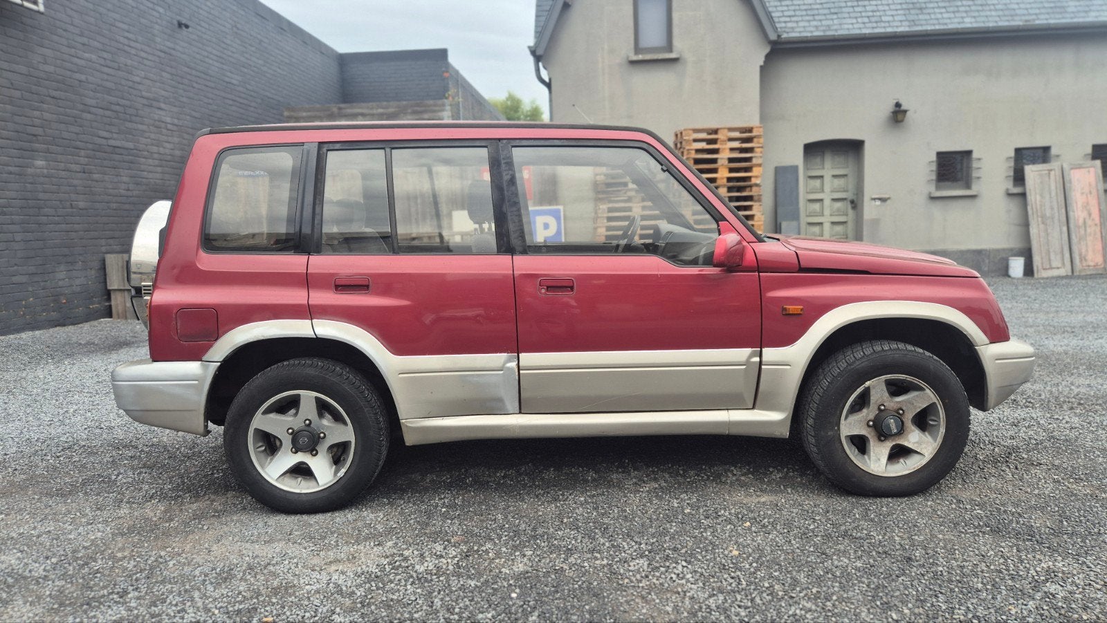 Suzuki Vitara Old timer /144000 essence/ papier rose, Autos, Entreprise, Achat