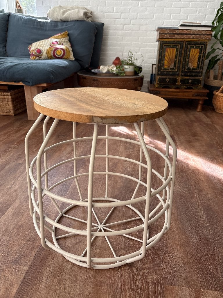 Bloomingville table bois et metal, Rond, Enlèvement, Utilisé, Moins de 50 cm