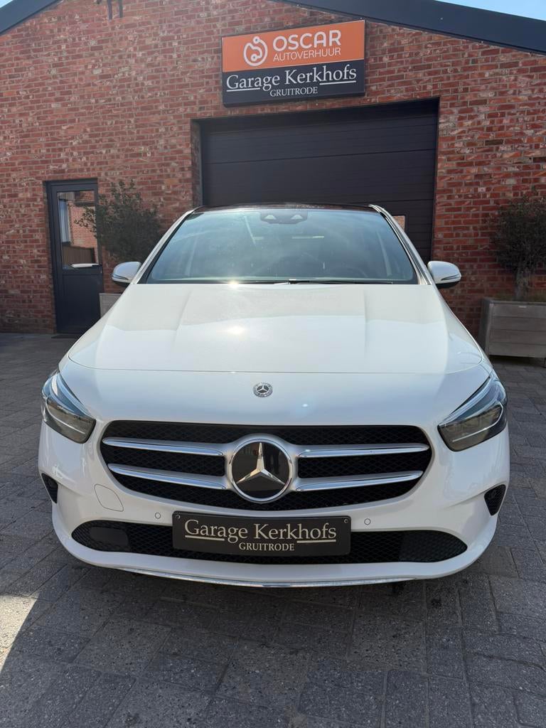 Mercedes B180d 2019 full option !, Auto's, Mercedes-Benz, Monovolume, Parkeerassistent, 4 cilinders, Wit