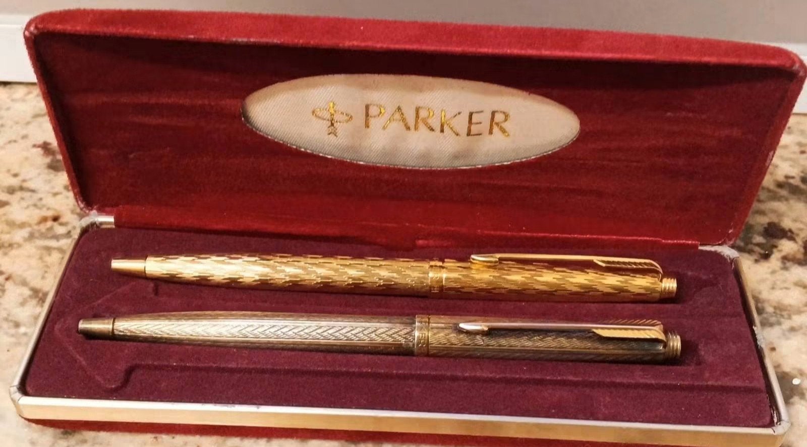 Vintage vergulde Parker 75 balpennen set/Jaren '70/'80., Verzamelen, Ophalen of Verzenden, Balpen, Parker, Met doosje