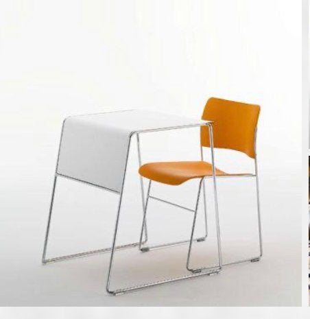 Hoewe Tutor tafel, Ophalen, Zo goed als nieuw