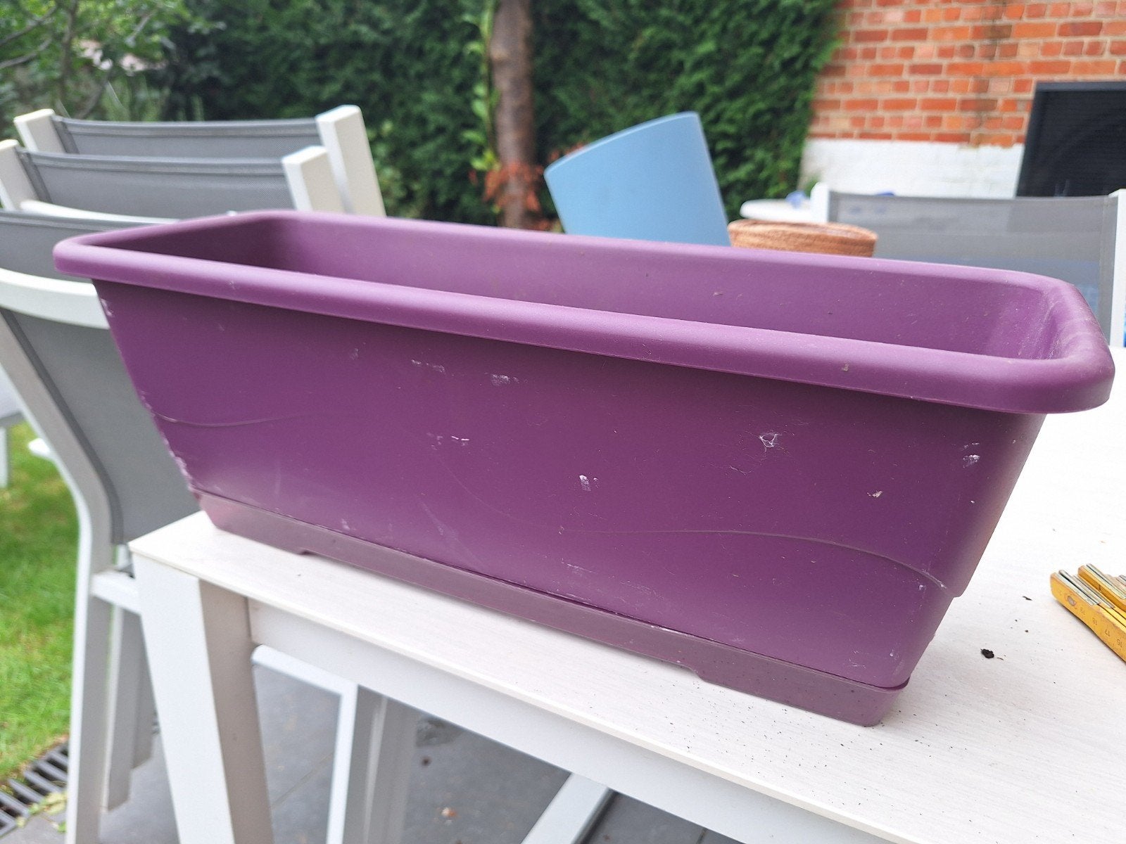 Paarse bloembak, Tuin en Terras, Ophalen, Kunststof, Gebruikt, Minder dan 30 cm