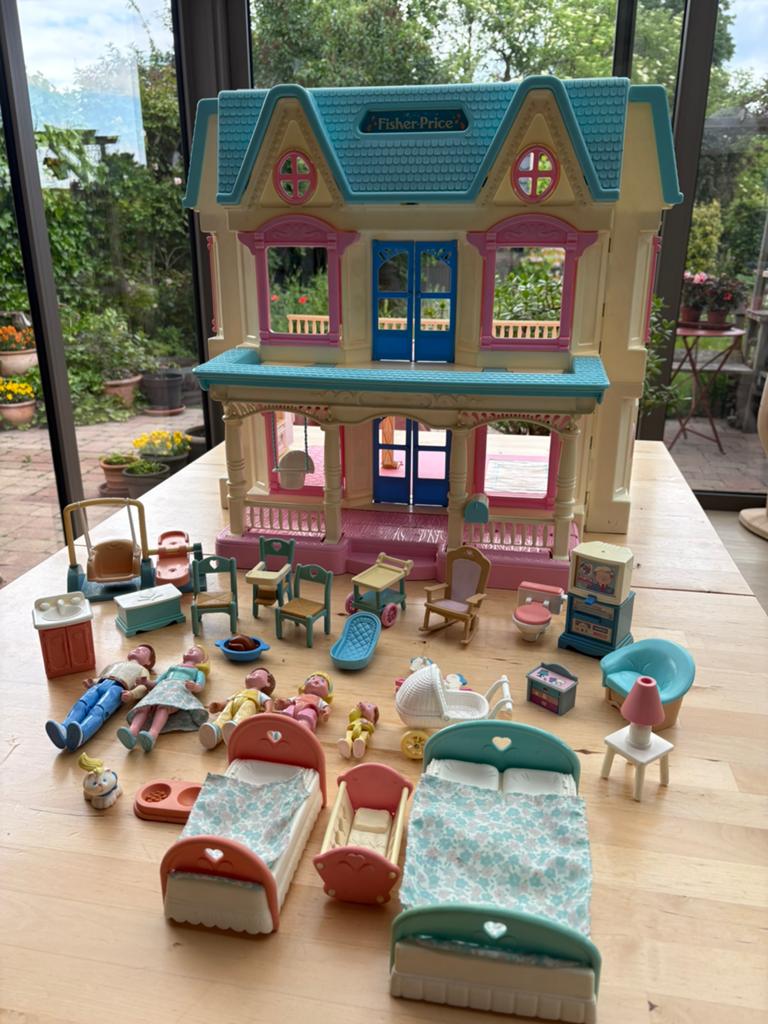 Fisher price loving family dream dollhouse, Kinderen en Baby's, Speelgoed | Poppenhuizen, Ophalen, Zo goed als nieuw, Poppenhuis