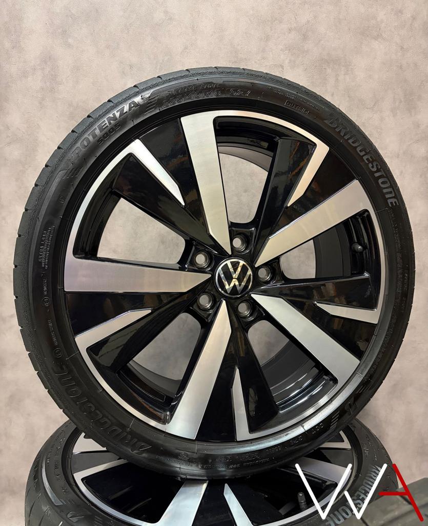 18'' Volkswagen Golf 8 Facelift GTE Catania velgen DEMO, Auto-onderdelen, Banden en Velgen, 18 inch, Gebruikt, -, -