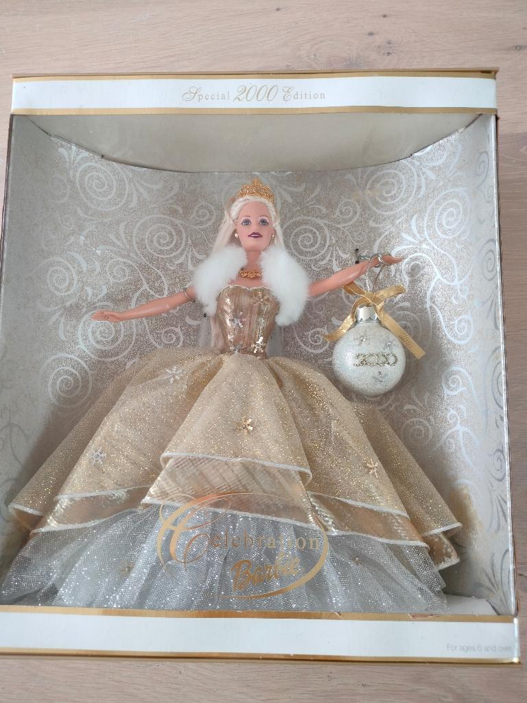 Barbie special edition 2000 millenium goud, Verzamelen, Poppen, Ophalen, Nieuw, Overige typen