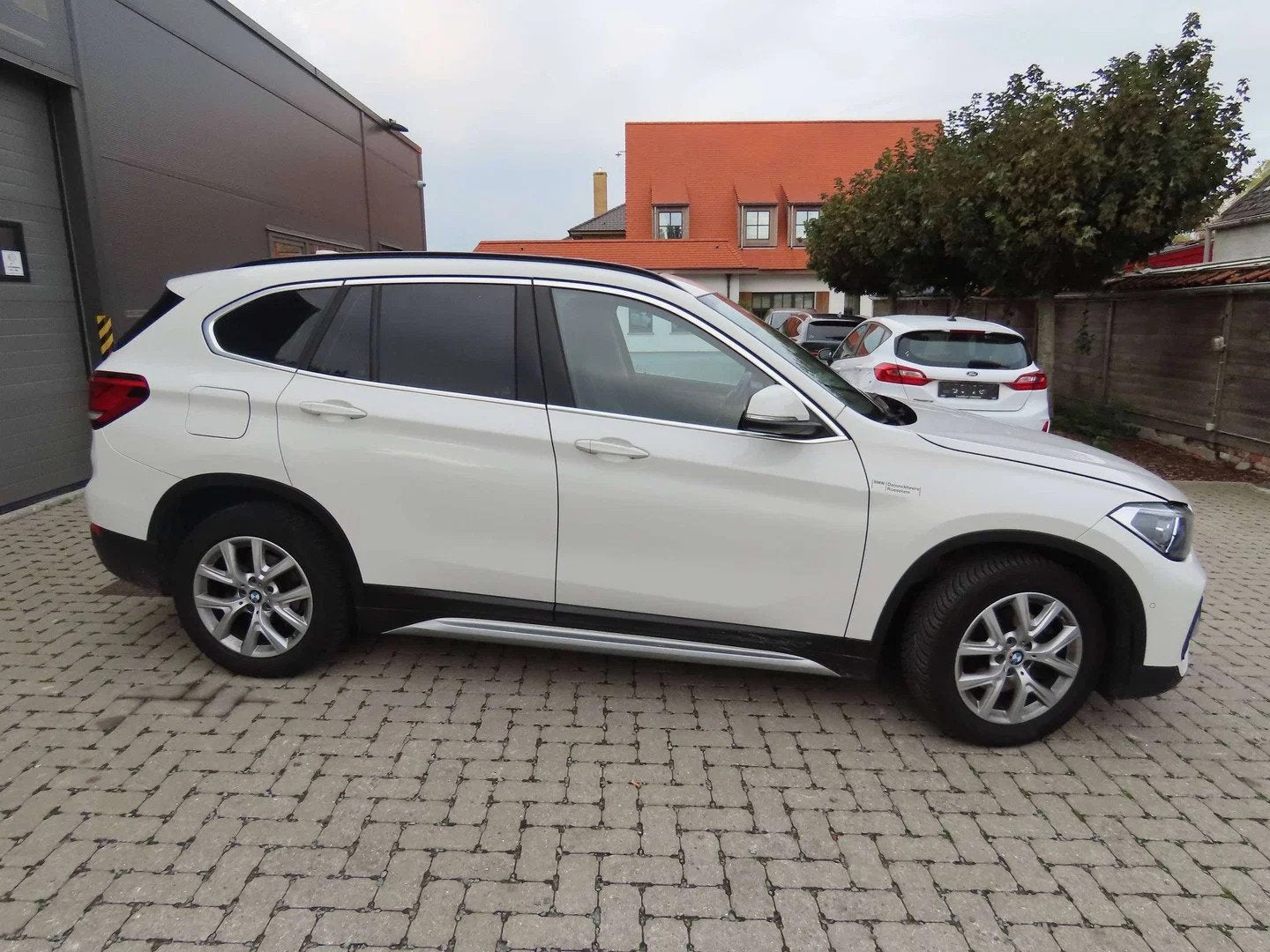BMW X1 X1 1.5iA sDrive18 OPF (automatique), Autos, Achat, Entreprise, Noir, 5 portes
