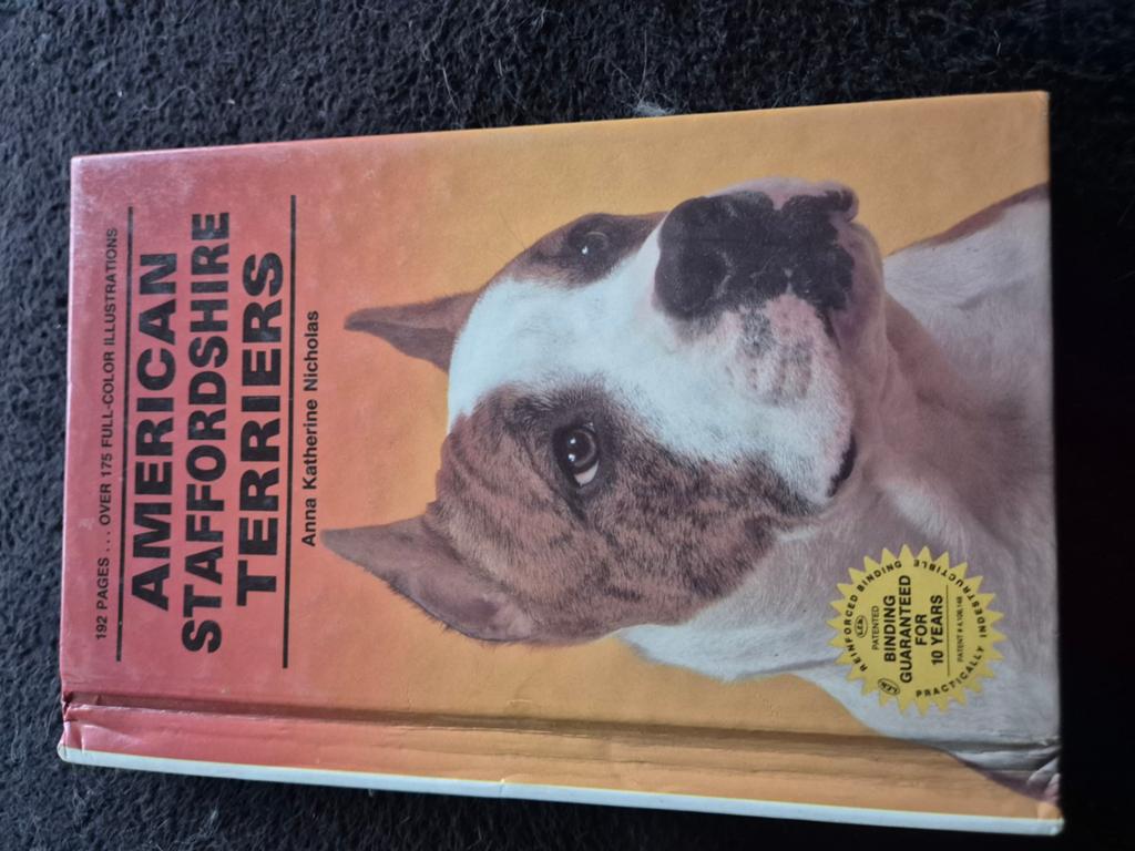 Boek American staffordshire terriers, Ophalen of Verzenden
