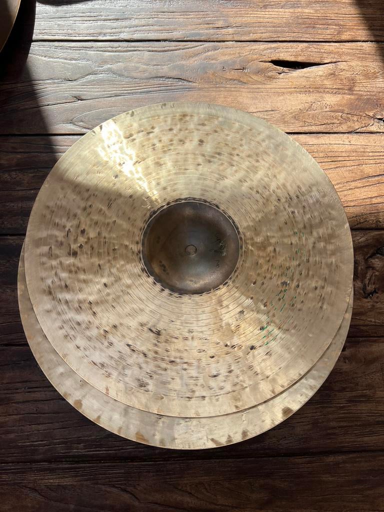 14” Istanbul Agop hihat modified door Julian Vleminckx, Musique & Instruments, Enlèvement, Comme neuf