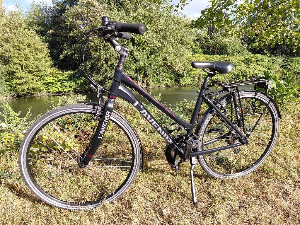 vélo pour femme et vélo pour homme l'avenir, Autres marques, Vitesses, Frein sur jante, Comme neuf