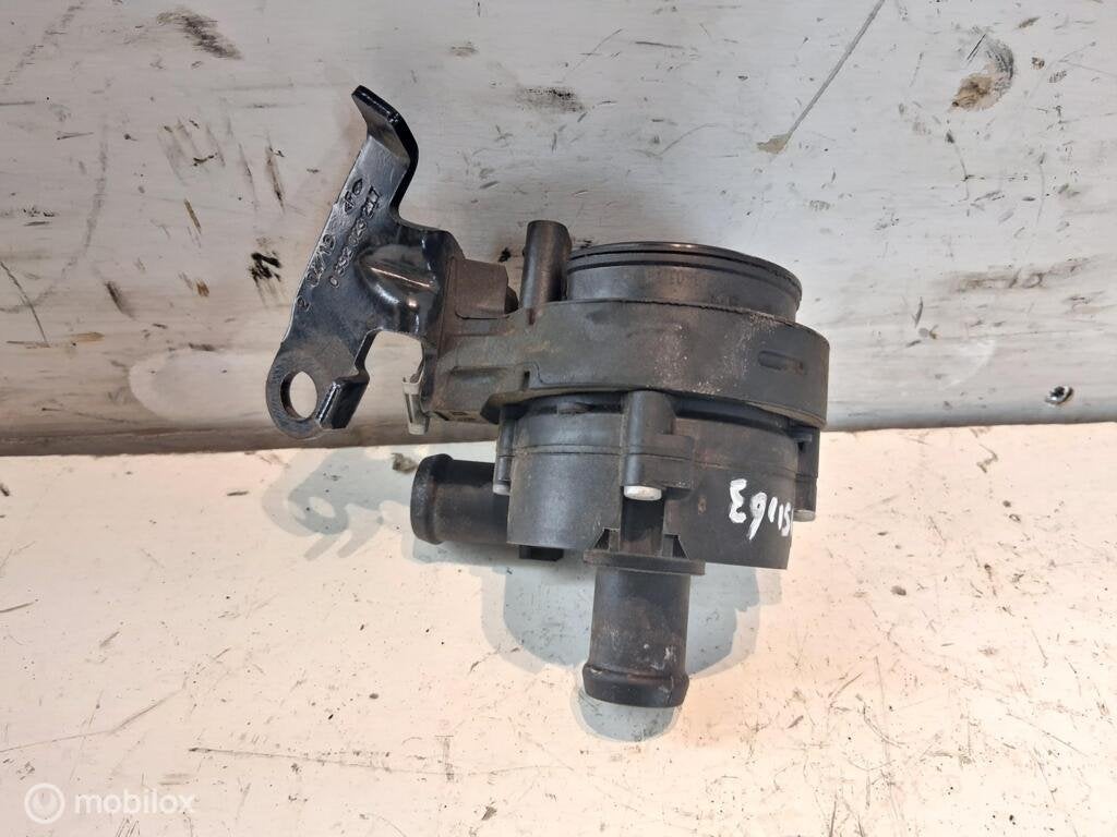Extra waterpomp Vw Golf VII ('12->) 5G0965567, Auto-onderdelen, Gebruikt, Volkswagen, Ophalen of Verzenden, Volkswagen
