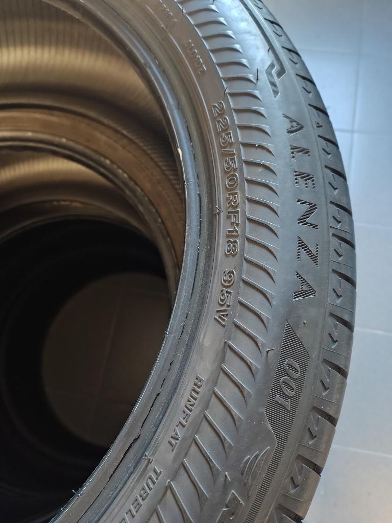 4 banden Bridgestone Alenza 001 225/50RF18 95V, Auto-onderdelen, Banden en Velgen, Ophalen, 18 inch, Gebruikt, Band(en)