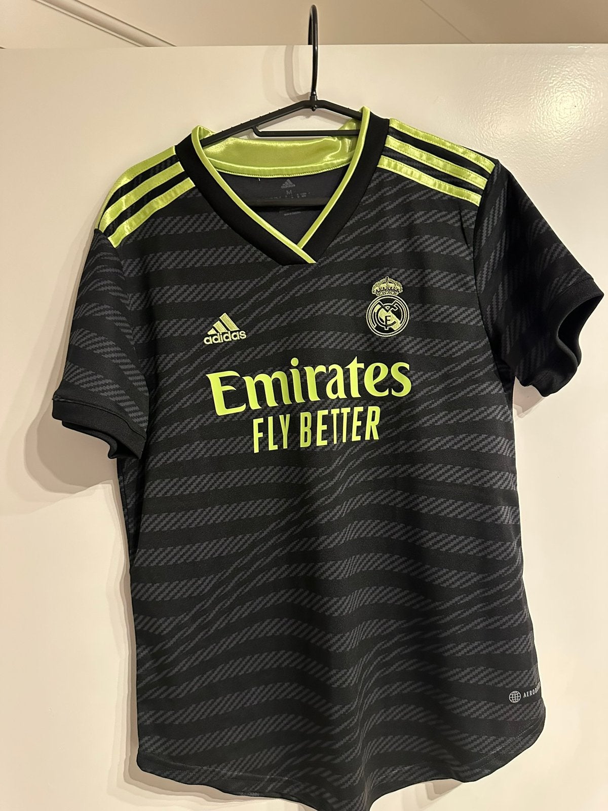Real Madrid M, Enlèvement ou Envoi, Comme neuf