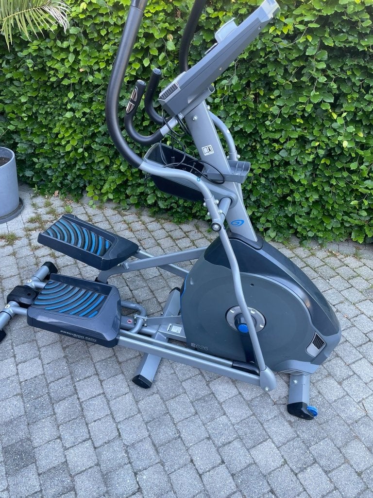 Crosstrainer/elliptical, Sport en Fitness, Overige Sport en Fitness, Ophalen, Zo goed als nieuw