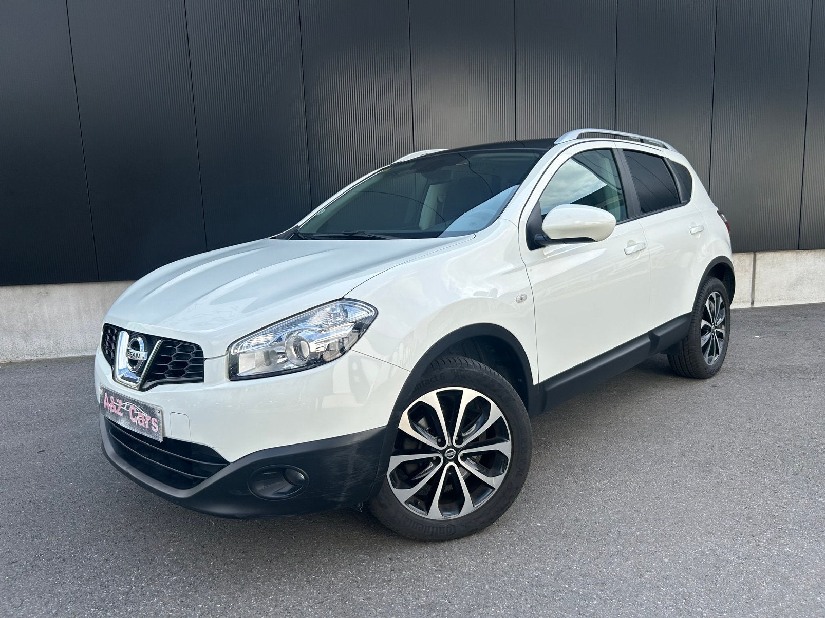 Nissan Qashqai 1.6i / Navi / Camera / 86000km, Auto's, Euro 5, Stof, Zwart, Wit