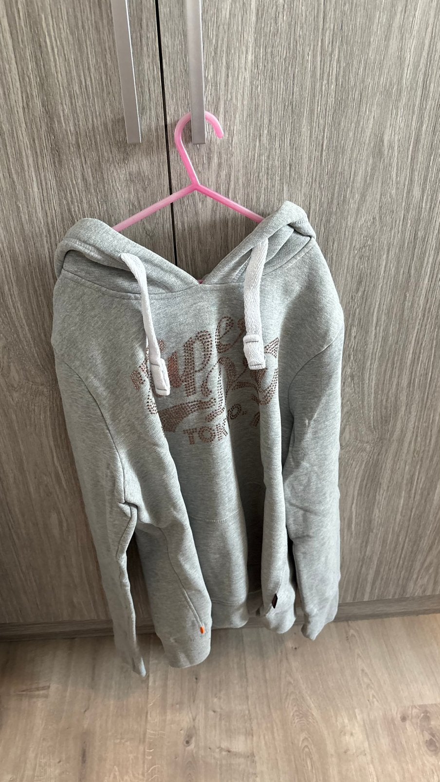 Superdry trui met glittertjes, Kleding | Dames, Ophalen, Zo goed als nieuw, Maat 42/44 (L)