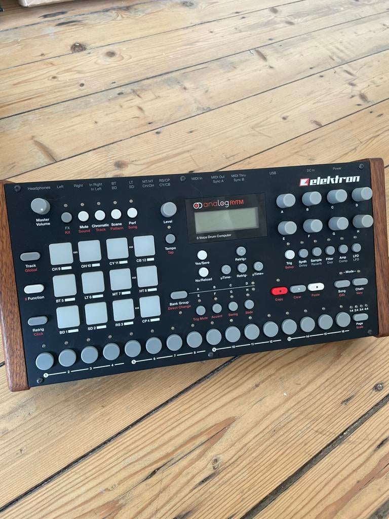 Elektron Analog Rytm, Muziek en Instrumenten, Synthesizers, Ophalen, Zo goed als nieuw