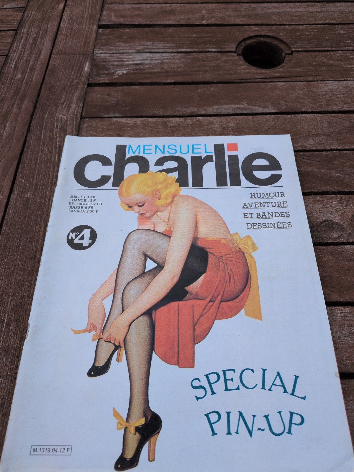 Charlie Hebdo spécial pin-up, Verzamelen, Tijdschriften, Kranten en Knipsels, Ophalen of Verzenden