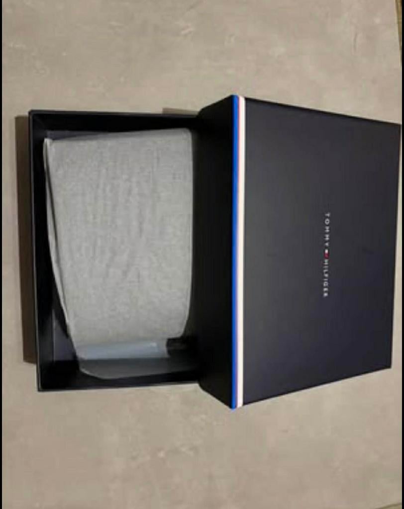 Portefeuille Tommy Hilfiger neuf, Handtassen en Accessoires, Portemonnees, Ophalen, Zo goed als nieuw, Zwart