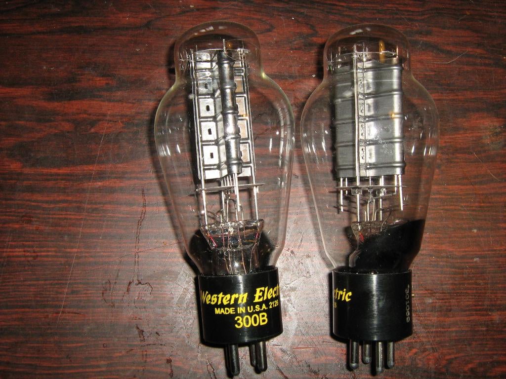 Western Electric 300B, matched pair voor € 1700, Ophalen of Verzenden, Buis of Buizen