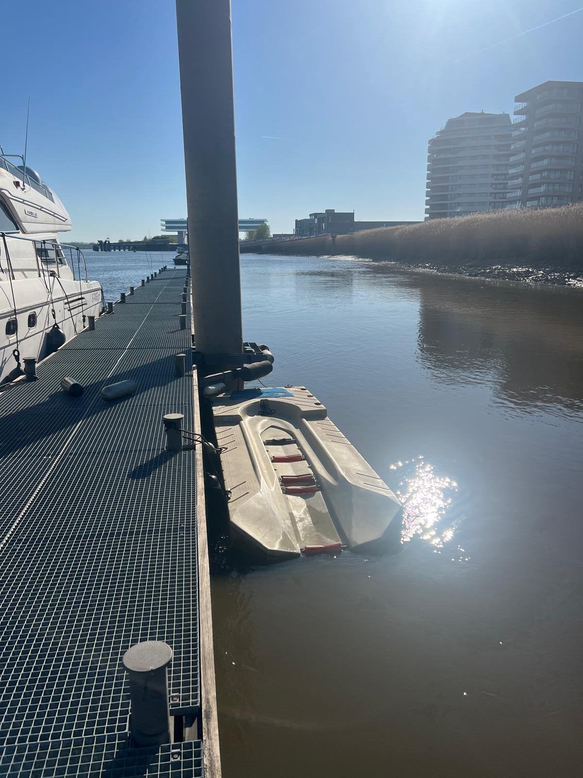 Drijvend Jetdock / Jetski-ponton, Watersport en Boten, Ophalen, Zo goed als nieuw