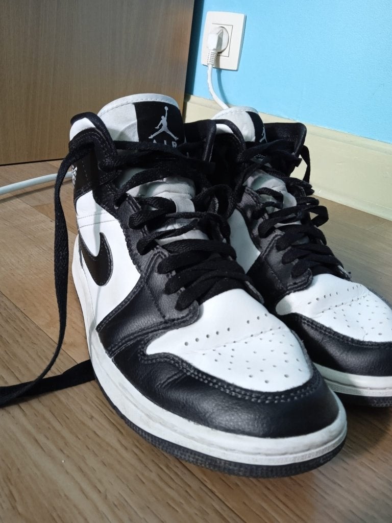 Air jordan mid 1 panda, Ophalen of Verzenden, Gebruikt, Schoenen